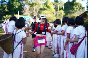 BIB: 3240
                            <button type="button" onclick="openModal(18990316)" class="btn btn-primary btn-sm float-right btn-popup" data-toggle="modal" data-target=".modal-high-quality">
                        <i class="fas fa-shopping-cart"></i> Add to Cart
                    </button>
                                            <button type="button" onclick="isThisMe(18990316, true)" class="btn btn-success btn-sm float-right btn-popup btn-isme hidden" data-toggle="tooltip" data-placement="bottom" title="นี่คือรูปของคุณใช่ไหม คลิกที่นี่เพื่อเอาเข้าอัลบั้ม">
                        <i class="fas fa-plus"></i> Add to album
                    </button>
                    <button type="button" onclick="isThisMe(18990316, false)" class="btn btn-warning btn-sm float-right btn-popup btn-isnotme hidden">
                        <i class="fas fa-ban"></i> Remove from album
                    </button>